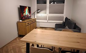Luksusowy Apartament, Duzy Parking, Zameldowanie 24H, Fv, Ekspres, Xbox, Klimatyzacja, Dwie Sypialnie, Kuchnia I Salon, Samo Centrum Miasta,